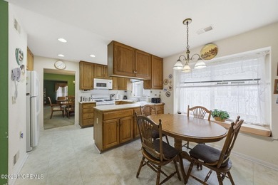 Spacious and well-maintained 2-bed, 2-bath home in the desirable on Greenbriar Woodlands in New Jersey - for sale on GolfHomes.com, golf home, golf lot