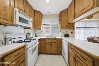 Spacious and well-maintained 2-bed, 2-bath home in the desirable on Greenbriar Woodlands in New Jersey - for sale on GolfHomes.com, golf home, golf lot