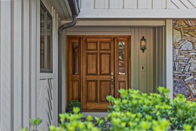 This beautifully maintained golf course home offers sweeping on Reynolds Lake Oconee - The Landing in Georgia - for sale on GolfHomes.com, golf home, golf lot