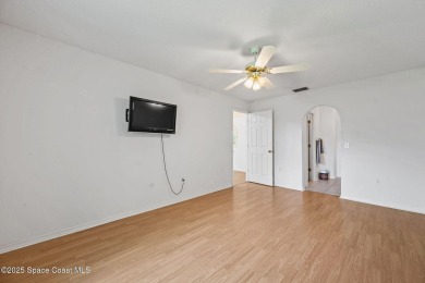 **One-Owner Concrete Block Home in Prime Melbourne Location!** on Mallards Landing Golf Course in Florida - for sale on GolfHomes.com, golf home, golf lot