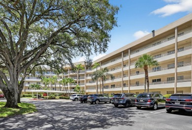 Fabulous location! Relax and take in the picturesque golf course on Palm-Aire Country Club and Resort - The Oaks in Florida - for sale on GolfHomes.com, golf home, golf lot