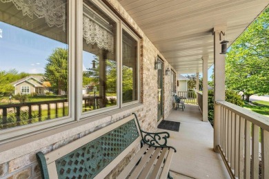 This stunning 4-bedroom, 2-story home is perfectly located just on High Cliff Golf Course in Wisconsin - for sale on GolfHomes.com, golf home, golf lot