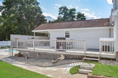 Welcome to this beautifully maintained home on a peaceful 0 on Sunnyside Par 3 Golf Course in New York - for sale on GolfHomes.com, golf home, golf lot