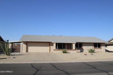 This beautifully updated Sun City home is in excellent condition on Sun City-Willow Creek / Willow Brook  in Arizona - for sale on GolfHomes.com, golf home, golf lot