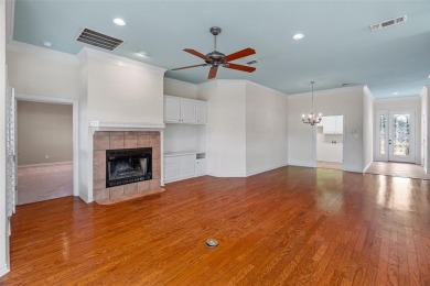 WELL MAINTAINED GOLF COURSE HOME near clubhouse in Pecan on Pecan Plantation Country Club in Texas - for sale on GolfHomes.com, golf home, golf lot