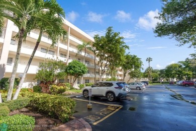 This Oaks Clubhouse Condo sought after *F* model has been on Palm-Aire Country Club and Resort - The Oaks in Florida - for sale on GolfHomes.com, golf home, golf lot