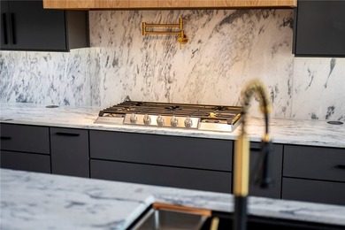 Brand-new 2026 construction offering 1,923 sq. ft. of on Bella Vista - Metfield Golf Complex and Country Club in Arkansas - for sale on GolfHomes.com, golf home, golf lot