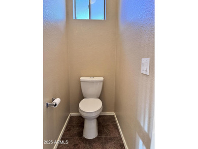 *Wonderfully Priced, Well Maintained Home in Oakwood * Wide on Oakwood Golf Club  in Arizona - for sale on GolfHomes.com, golf home, golf lot