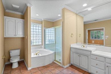 WELL MAINTAINED GOLF COURSE HOME near clubhouse in Pecan on Pecan Plantation Country Club in Texas - for sale on GolfHomes.com, golf home, golf lot