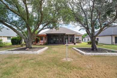 WELL MAINTAINED GOLF COURSE HOME near clubhouse in Pecan on Pecan Plantation Country Club in Texas - for sale on GolfHomes.com, golf home, golf lot