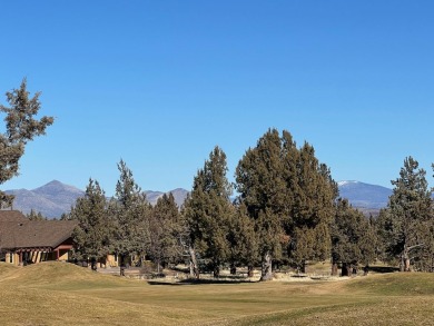 Beautifully located chalet on the RIdge Course in Eagle Crest on Eagle Crest Golf Resort - Resort Course in Oregon - for sale on GolfHomes.com, golf home, golf lot