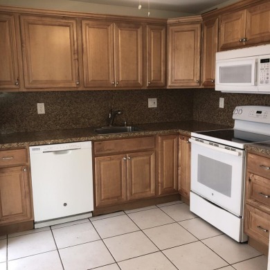55+ ACTIVE Community. Garden view unit. Ceramic tile throughout on Kings Point Golf -Flanders Way in Florida - for sale on GolfHomes.com, golf home, golf lot