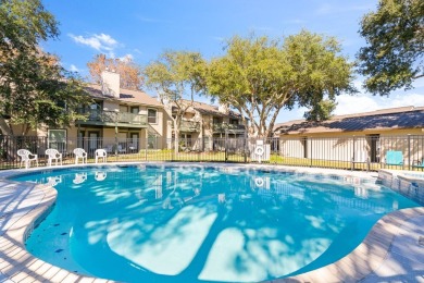 Welcome to this beautifully updated 2-bedroom, 1.5-bathroom on Rockport Country Club in Texas - for sale on GolfHomes.com, golf home, golf lot