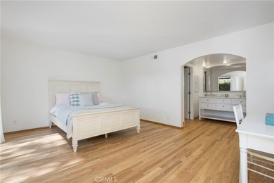 This is a fabulous TOWNHOME in the prestigious Rancho San on Rancho San Joaquin Golf Course in California - for sale on GolfHomes.com, golf home, golf lot