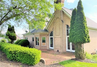 Welcome Home To 409 Ironwood Drive Located On The 13th Fairway on Southpointe Golf Club in Pennsylvania - for sale on GolfHomes.com, golf home, golf lot