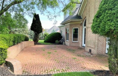 Welcome Home To 409 Ironwood Drive Located On The 13th Fairway on Southpointe Golf Club in Pennsylvania - for sale on GolfHomes.com, golf home, golf lot