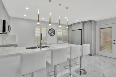 Beautifully updated GROUND FLOOR 2BD/2BA Kings Point condo on Kings Point Golf -Flanders Way in Florida - for sale on GolfHomes.com, golf home, golf lot