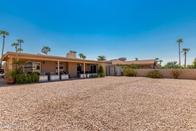 Well maintained 2 Bedroom plus Office/Craft Room - 2 Bath home on Cottonwood Country Club in Arizona - for sale on GolfHomes.com, golf home, golf lot