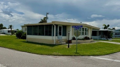 This charming single family home boasts 2 bedrooms, 2 bathrooms on Riverbend Golf and Country Club in Florida - for sale on GolfHomes.com, golf home, golf lot