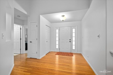 Beautiful and very well cared for and maintained RANCH in the on Orchard Valley Golf Course in Illinois - for sale on GolfHomes.com, golf home, golf lot