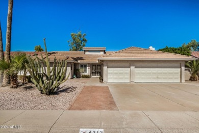 Ahwatukee retirement almost 2300 square foot, 4 bedroom, 2 bath on The Lakes at Ahwatukee in Arizona - for sale on GolfHomes.com, golf home, golf lot