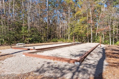 Welcome to this gorgeous 3-bedroom, 2-bath home located in the on Ocean Ridge Plantation in North Carolina - for sale on GolfHomes.com, golf home, golf lot