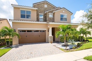 One or more photo(s) has been virtually staged. Perfectly on Eagle Creek Golf Club in Florida - for sale on GolfHomes.com, golf home, golf lot