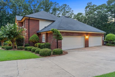 Spacious 5BR/5BA Pool Home on the 9th Hole of Golden Eagle Golf on Golden Eagle Country Club in Florida - for sale on GolfHomes.com, golf home, golf lot