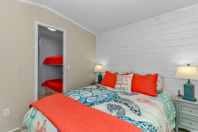 Do you want to live on VACATION full time or have a fabulous on Prestwick Country Club in South Carolina - for sale on GolfHomes.com, golf home, golf lot