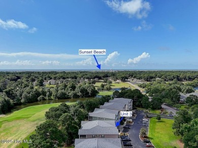 This 3 BR, 2.5 bathroom Osprey Ridge end unit condo in the on Sea Trail Golf Resort in North Carolina - for sale on GolfHomes.com, golf home, golf lot