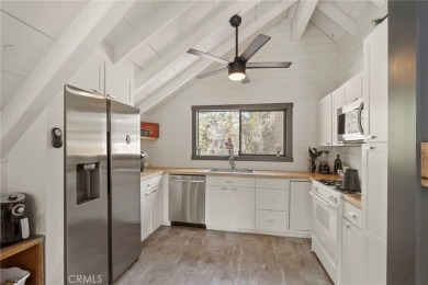 BEAUTIFUL UPGRADED BIG BEAR CABIN, OFFERING 3 BEDROOMS 2 BATHS on Big Bear Mountain Ski and Golf Resort in California - for sale on GolfHomes.com, golf home, golf lot