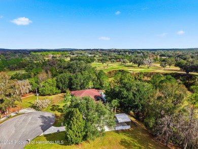 Beautiful Custom Home on Oversized Lot! NEW ROOF FOR BUYER on Brooksville Country Club At Majestic Oaks in Florida - for sale on GolfHomes.com, golf home, golf lot