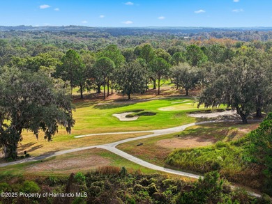 Beautiful Custom Home on Oversized Lot! NEW ROOF FOR BUYER on Brooksville Country Club At Majestic Oaks in Florida - for sale on GolfHomes.com, golf home, golf lot