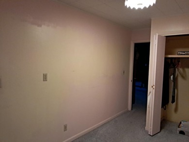 LARGE, SINGLE LEVEL HOME, SMALL PRICE!! This almost 2000 sq. ft on Cherokee Village North Course in Arkansas - for sale on GolfHomes.com, golf home, golf lot