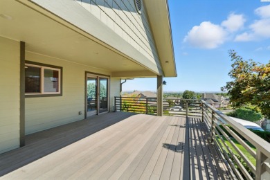 MLS# 286950 Perched on a hillside in one of the Tri-Cities' most on Canyon Lakes Golf Course in Washington - for sale on GolfHomes.com, golf home, golf lot