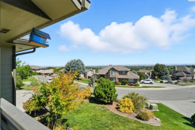 MLS# 286950 Perched on a hillside in one of the Tri-Cities' most on Canyon Lakes Golf Course in Washington - for sale on GolfHomes.com, golf home, golf lot