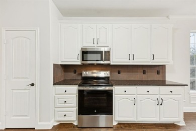 Hilltop Luxury Meets Nature, Priced to Move Fast! 

Welcome to on Tangle Ridge Golf Club in Texas - for sale on GolfHomes.com, golf home, golf lot