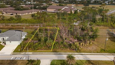 Build your dream home in this neighborhood of lovely homes on Pinemoor West Golf Club in Florida - for sale on GolfHomes.com, golf home, golf lot