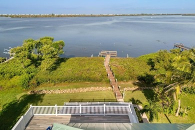 Eagle Preserve Estates | Waterfront Luxury on Lemon Bay- For on Lemon Bay Golf Club in Florida - for sale on GolfHomes.com, golf home, golf lot