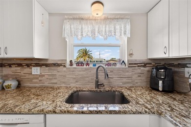 Welcome to this charming, tastefully updated 2-bedroom, 2-bath on North Lakes Golf Course in Florida - for sale on GolfHomes.com, golf home, golf lot