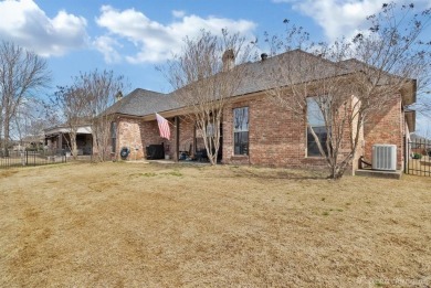 Rare layout in the exclusive Stonebridge neighborhood and has a on The Golf Club At StoneBridge in Louisiana - for sale on GolfHomes.com, golf home, golf lot