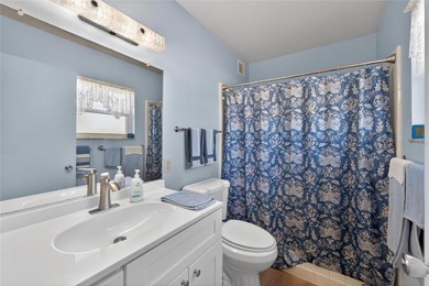 Welcome to this charming, tastefully updated 2-bedroom, 2-bath on North Lakes Golf Course in Florida - for sale on GolfHomes.com, golf home, golf lot