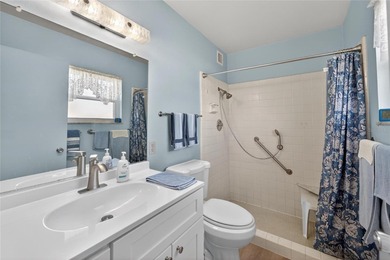 Welcome to this charming, tastefully updated 2-bedroom, 2-bath on North Lakes Golf Course in Florida - for sale on GolfHomes.com, golf home, golf lot