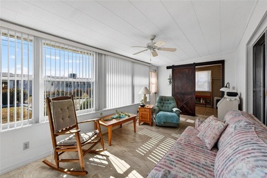 Welcome to this charming, tastefully updated 2-bedroom, 2-bath on North Lakes Golf Course in Florida - for sale on GolfHomes.com, golf home, golf lot