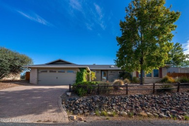 Beautifully maintained home in Prescott Country Club! 3 bedrooms on Prescott Golf and Country Club in Arizona - for sale on GolfHomes.com, golf home, golf lot