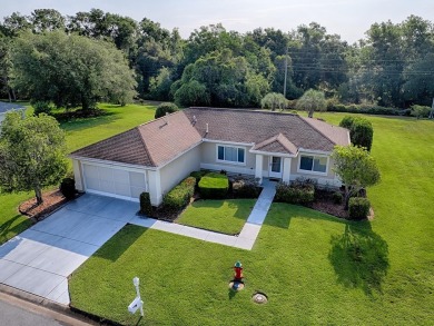 One or more photo(s) has been virtually staged. SELLER SAYS SELL on Eagle Ridge At Spruce Creek Country Club in Florida - for sale on GolfHomes.com, golf home, golf lot