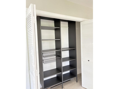 Impeccable 3BR/2BA corner unit in Palm-Aire! Completely on Palm-Aire Country Club and Resort - Palms in Florida - for sale on GolfHomes.com, golf home, golf lot