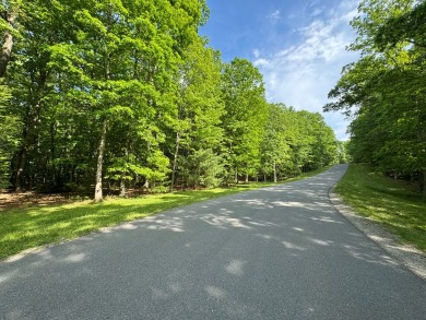 Gorgeous property in the highly sought after Farms subdivision on Glade Springs Resort Golf Course in West Virginia - for sale on GolfHomes.com, golf home, golf lot