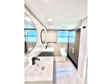 Impeccable 3BR/2BA corner unit in Palm-Aire! Completely on Palm-Aire Country Club and Resort - Palms in Florida - for sale on GolfHomes.com, golf home, golf lot