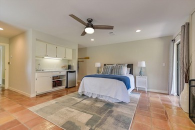 LOCATION, LOCATION, LOCATION! This amazing townhome in Horseshoe on Apple Rock Golf Course - Horseshoe Bay in Texas - for sale on GolfHomes.com, golf home, golf lot